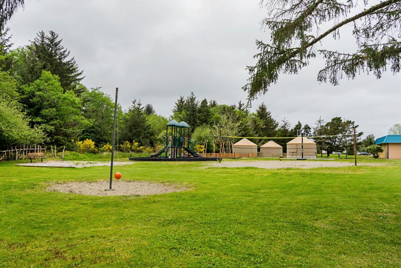 Long Beach Camping Resort Yurt 8 Oceanview Exteriör bild